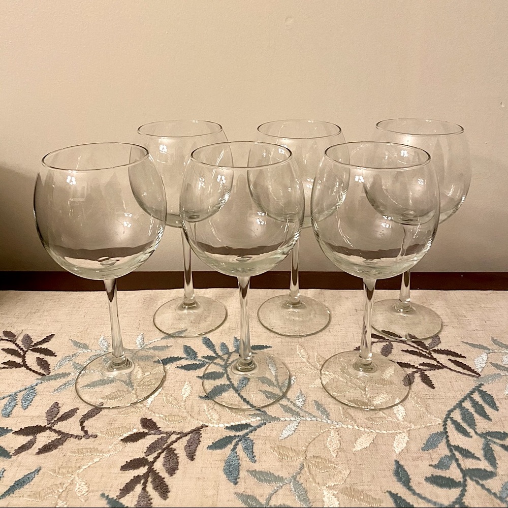 Set of Six Red Wine Glasses